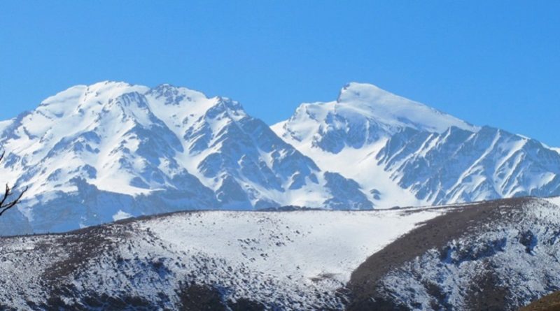 قله قاش مستان | عاشقان طبیعت ایران | قله بیژن 3 | قاش مستان بلندترین قله رشته‌کوه دنا