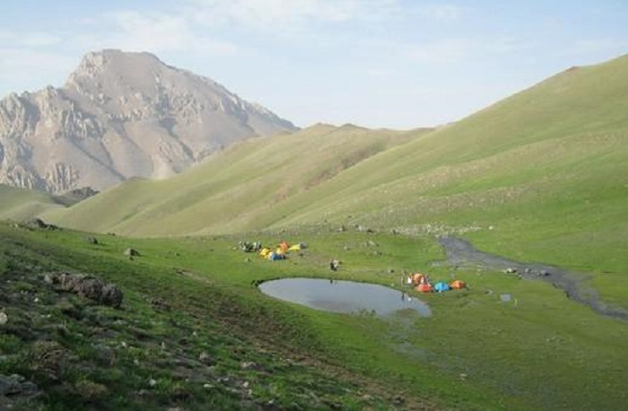 آزادکوه | عاشقان طبیعت ایران | آزادکوه شاهزاده کج گردن البرز مرکزی | صعود به قله آزادکوه