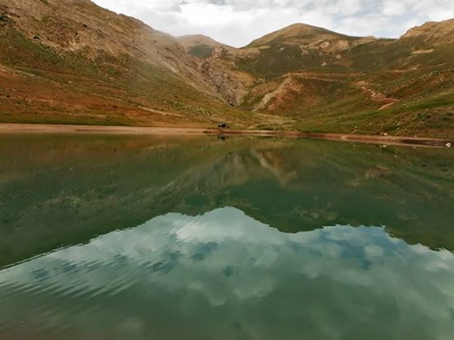دریاچه لزور | عاشقان طبیعت ایران | روستای لزور دریاچه‌ای در دل کوه