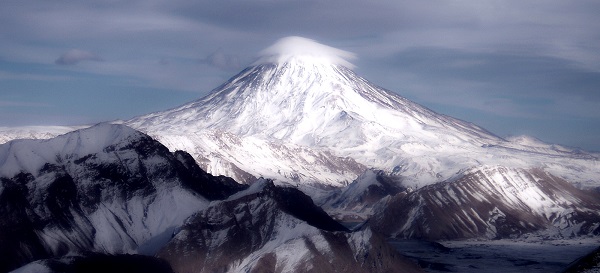 صعود به قله دماوند | عاشقان طبیعت ایران | شرایط و تجهیزات لازم برای صعود به قله دماوند