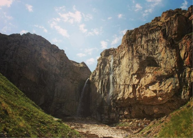 آبشار خور | عاشقان طبیعت ایران | فرود از آبشار خور | پیست اسکی خور