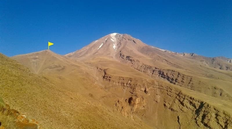 قله کرنا | عاشقان طبیعت ایران | قله کرنا کجاست | صعود به قله کرنا
