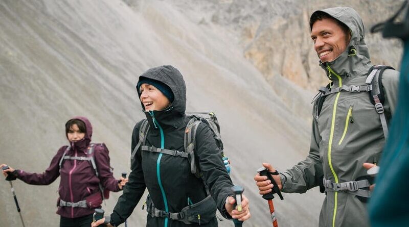 کاپشن کوهنوردی | عاشقان طبیعت ایران | انتخاب و خرید کاپشن کوهنوردی
