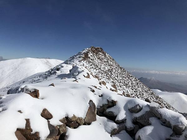 قله کمال | عاشقان طبیعت ایران | قله قوچ گلی داغی | بام آذربایجان شرقی