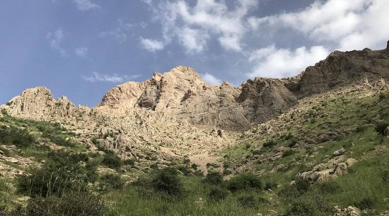 قله پراو | عاشقان طبیعت ایران | بام کرمانشاه | کوهستان پرآو | غار پراو
