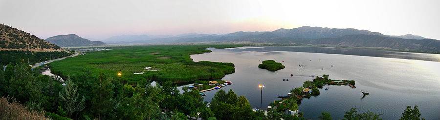 دریاچه زریوار | عاشقان طبیعت ایران | دریاچه زریبار مریوان | بزرگترین دریاچه آب شیرین ایران
